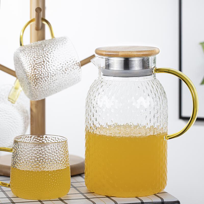 Capacious teapot for home use