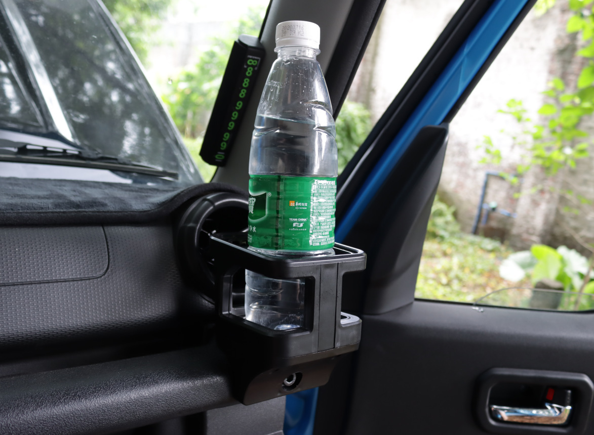 Suitable for 2018+Jb74Jb64 Suzuki Jimny Jimny Modified Accessories Air Outlet Water Cup Holder Car