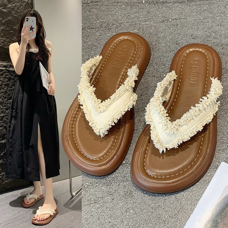 French Retro Thong Women's Thick-Soled Tassel Slippers 2025 Summer Outer Wear Flip-Flops Casual Heightening Beach Sandals