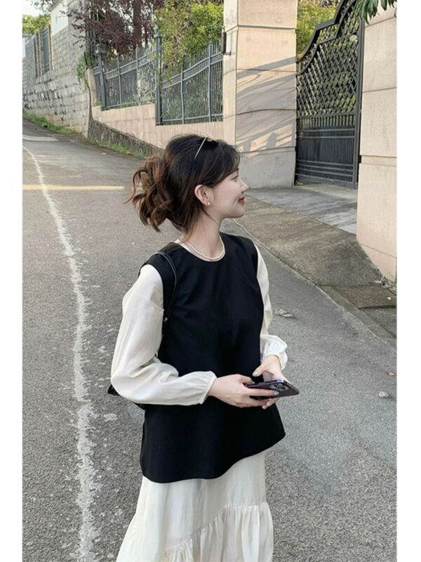 甜美减龄套装女初秋温柔系巨显瘦遮肉黑色马甲搭配长袖白色连衣裙|undefined
