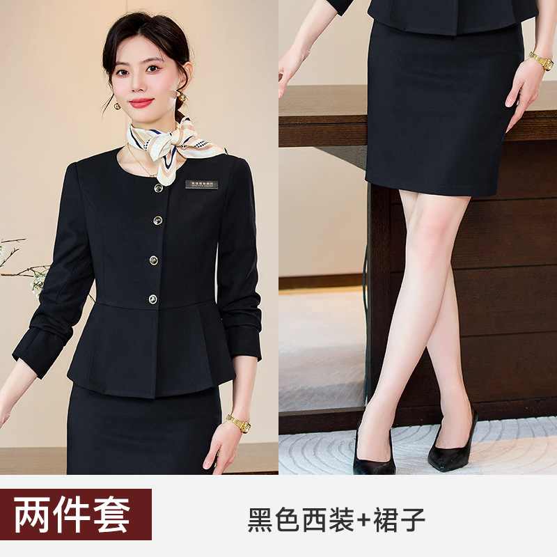 職業スーツの女性と春秋の新型ホテルのフロント作業服美容院の医美は宝石店の工服を接待します。