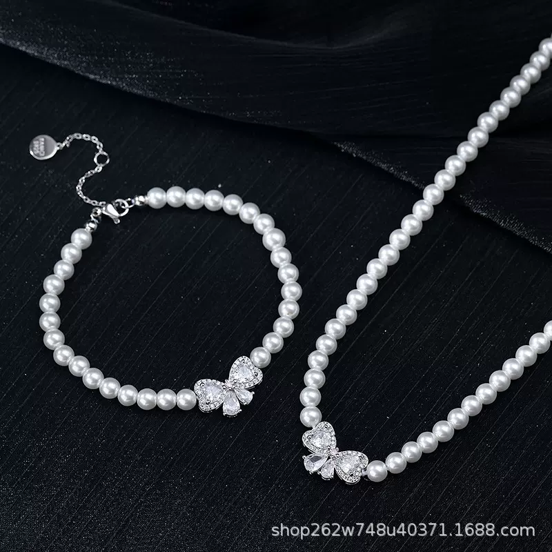 范家白铜鞠婧祎同款珍珠蝴蝶结项链 轻奢高级感小众法式颈链配饰