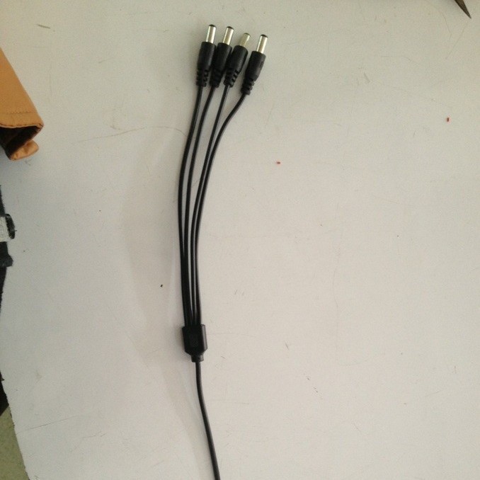 一拖四电源线 一进四出DC电源线‖一分四DC线 1分4电源线安防监控