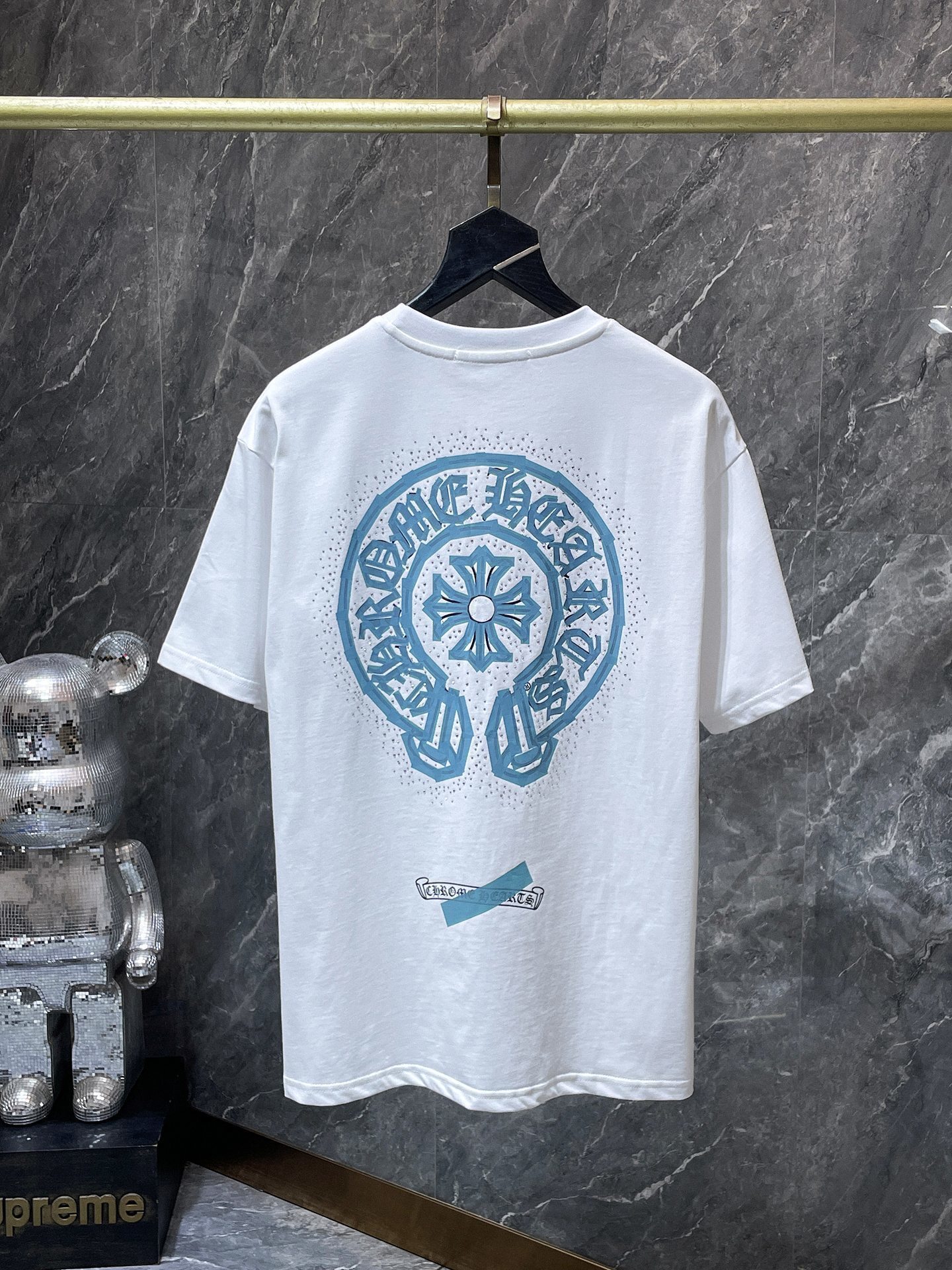 8202 white