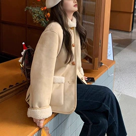 女式衬衫;女式针织衫;休闲裤