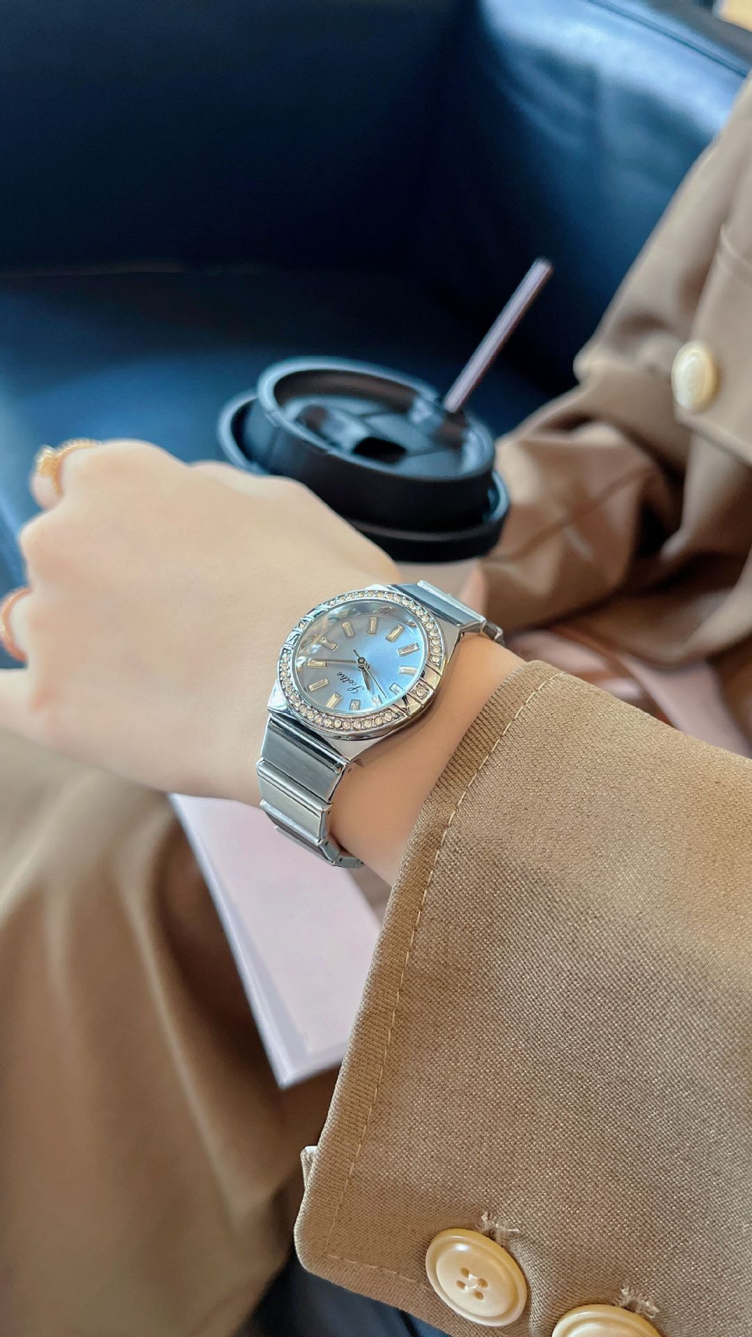 80g Weight Tempered Glass Mirror Material Alloy Strap Material Watch Classification Pointer Display Type Butterfly Double Snap Buckle Style Round Dial Shape Holiday, Office, Daily Occasion Quartz Movement Round, Rectangle Pattern All Seasons Season Women's Gender Casual, Elegant, Glam Style Casual Elegant Glam Round Rectangle Butterfly Double Snap Quartz Watch 3