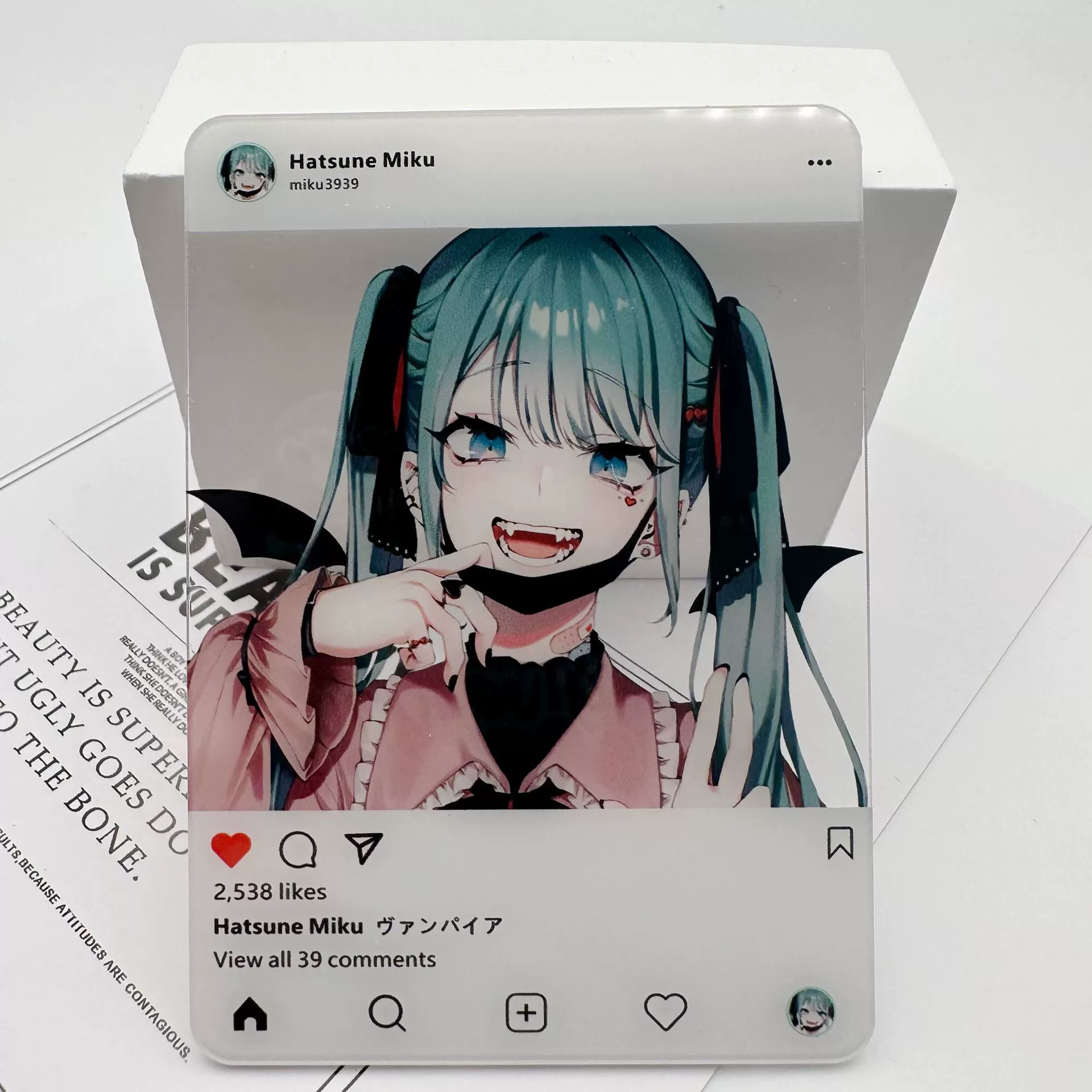 Акриловая фотокарточка (Xiaohongshu) Hatsune Miku, размеры 8,5×5,5–8,9×6,35 см, коллекционные дизайны