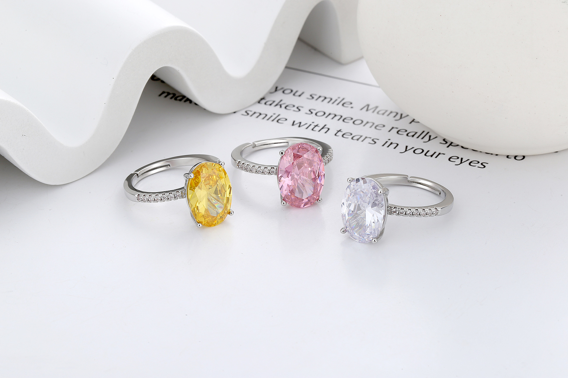 Elegant Geometric Copper Inlay Zircon Rings