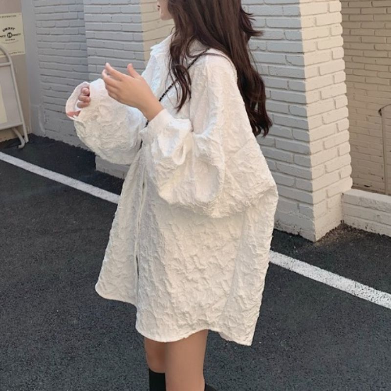 白色衬衫女春秋新款设计感浮雕花纹外套法式小众别致长袖上衣|undefined