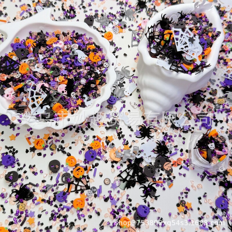 Halloween party soft clay DIY crafts: ghost, spider web, glitter, skull, and ghost head decorations Halloween party soft clay DIY crafts: ghost, spider web, glitter, skull, and ghost head decorations