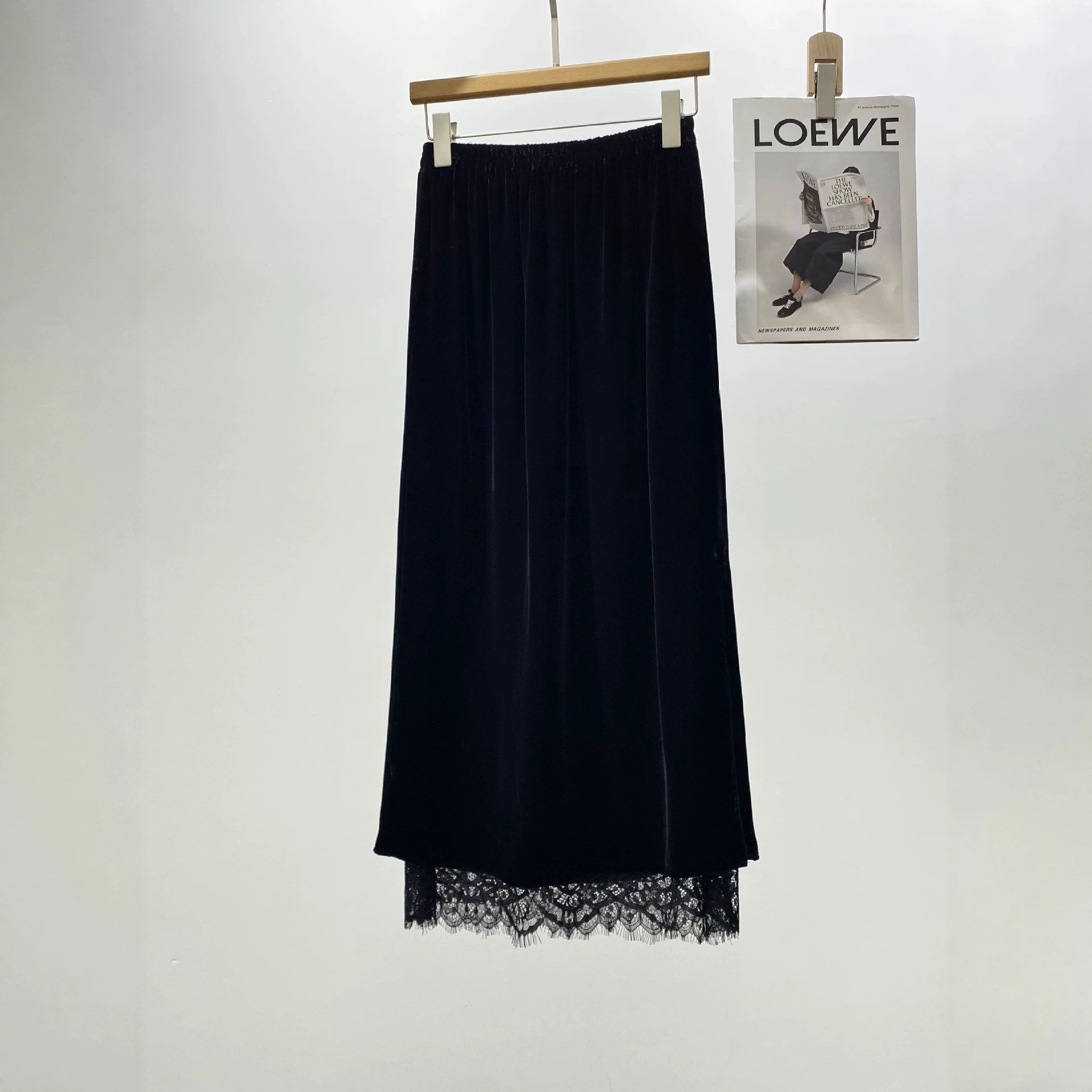 Thickened 48-thread silk velvet women's high-waisted skirt with elastic waist, side slit, lace lining, slimming mid-length skirt