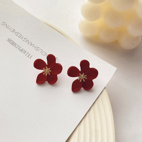 Red flower women's retro Hong Kong style retro French romantic temperament earrings earrings mosquito coil ear clips for women without pierced ears