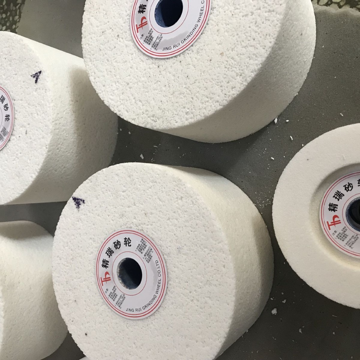 白刚玉单面凹带台阶陶瓷砂轮白色大气孔陶瓷砂轮自动散热