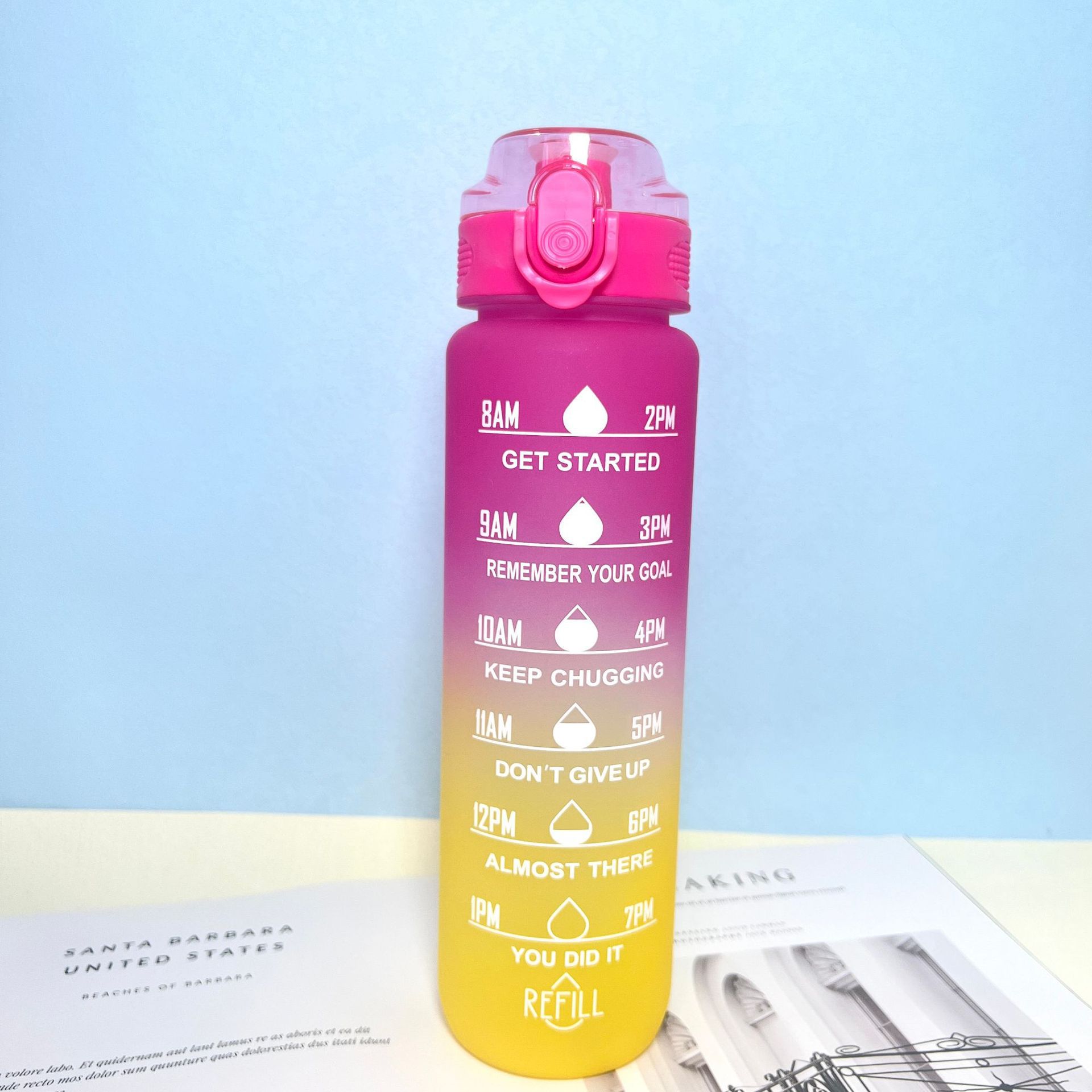 Fábrica en stock 1000ml gradiente bebida directa moda deportes al aire libre taza de agua con escala elevación cuerda paja rebote taza