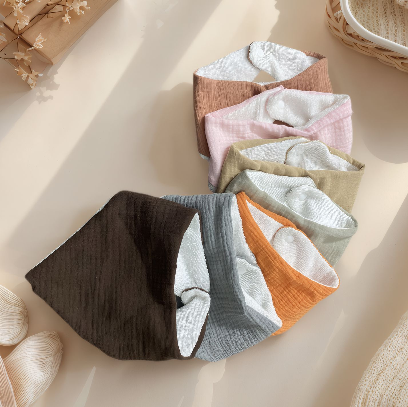 Toalla de bolsa de bebé Caja de regalo de nacimiento Toalla de cuidado de bebé Juego de sonajero Bebé recién nacido Juguete de bebé Nuevo