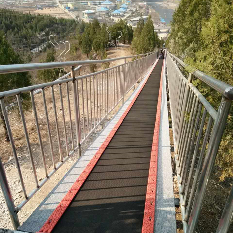 临沂滑雪场魔毯输送带 景区魔毯爬山观光电梯 可统计游客数量