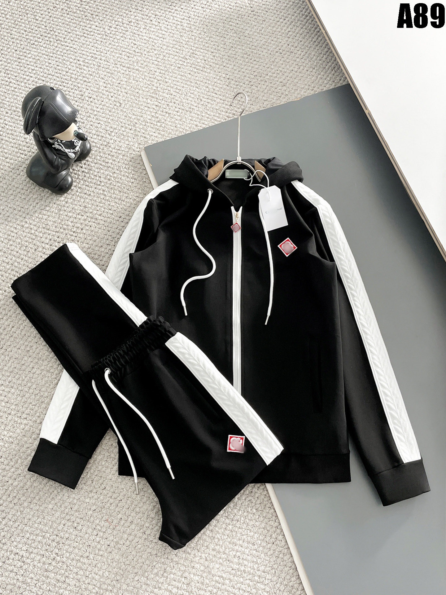 Black a89 / M