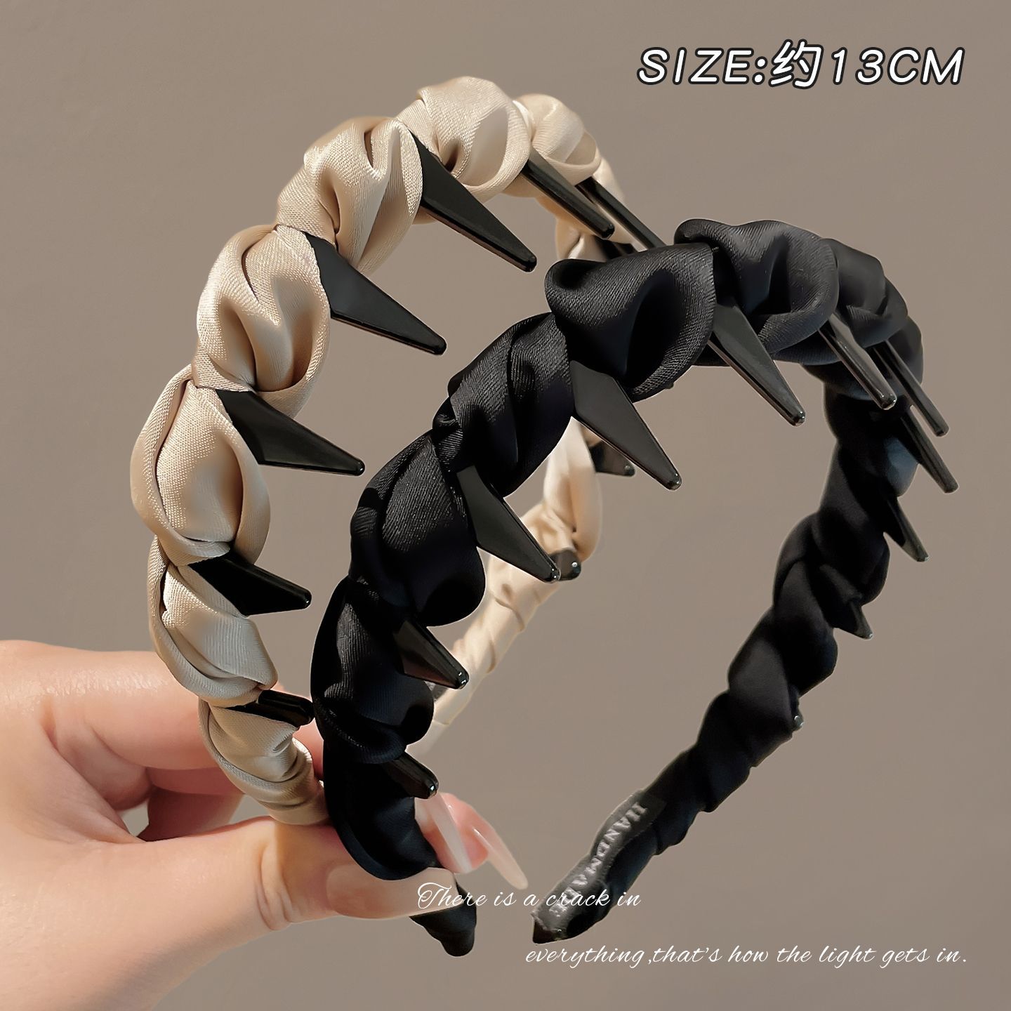 Classic and versatile: off-white + black [two-piece set]