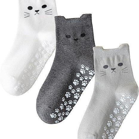 The Mall Is Selling Cute Pilates Socks for Women, Non-Slip Grip Socks with Cat Paw Design for Barefoot Yoga The Mall Is Selling Cute Pilates Socks for Women, Non-Slip Grip Socks with Cat Paw Design for Barefoot Yoga