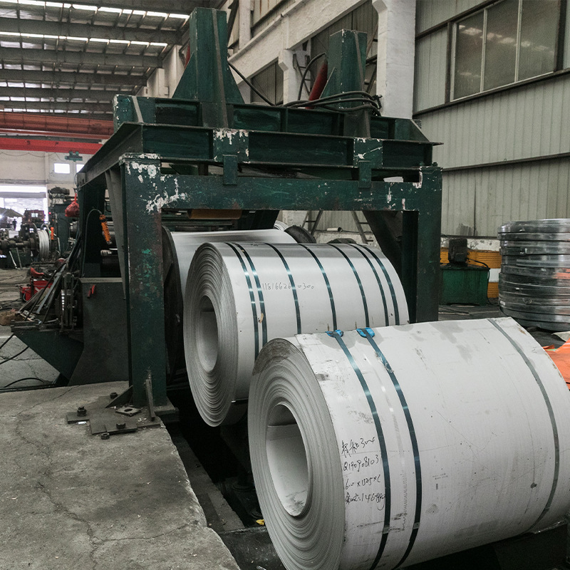 Fábrica en stock 304 acero inoxidable 316L acero inoxidable espejo dibujo de alambre laminado en frío puede abrir el procesamiento de tiras niveladas