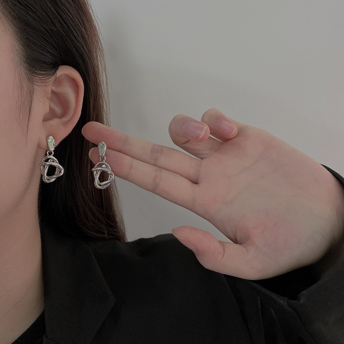 S925银针高级感耳饰长款流苏珍珠耳环女小众2023韩国气质耳圈批发详情15