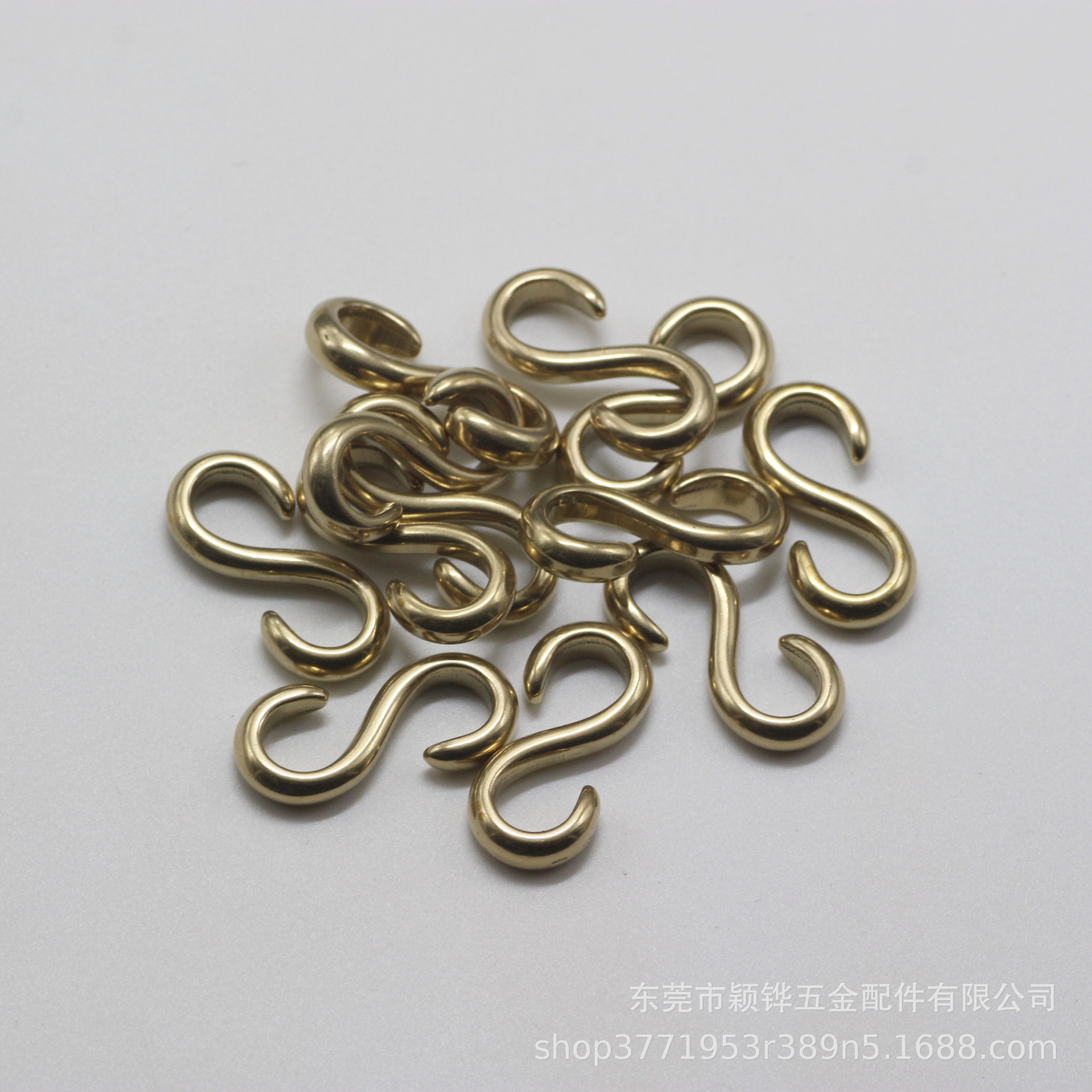 批发黄铜S钩DIY手工黄铜财布钩S型皮搭扣抛光款手链用S钩