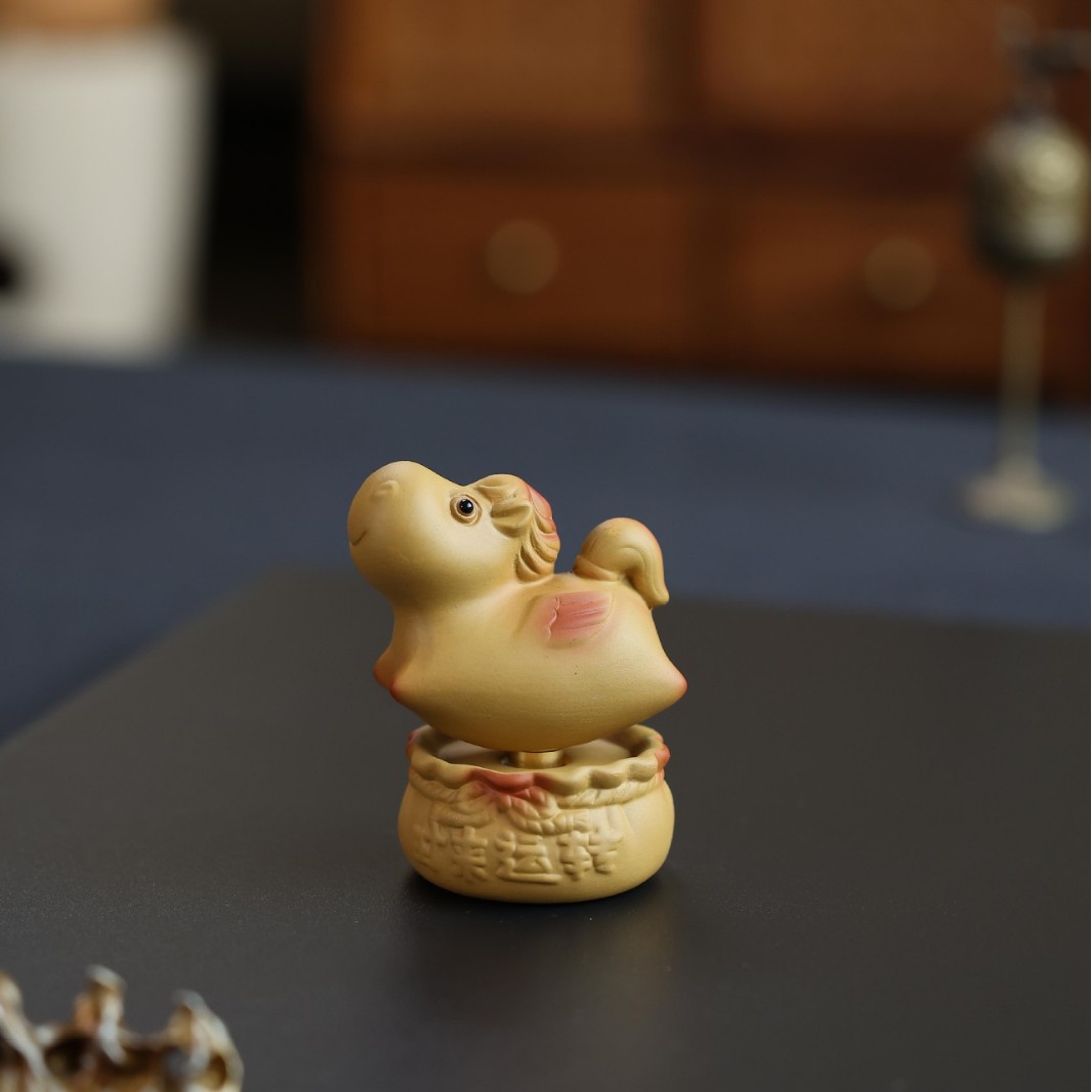 宜兴紫砂马茶宠时来运转招财马精品可养创意生肖转转马可爱茶玩
