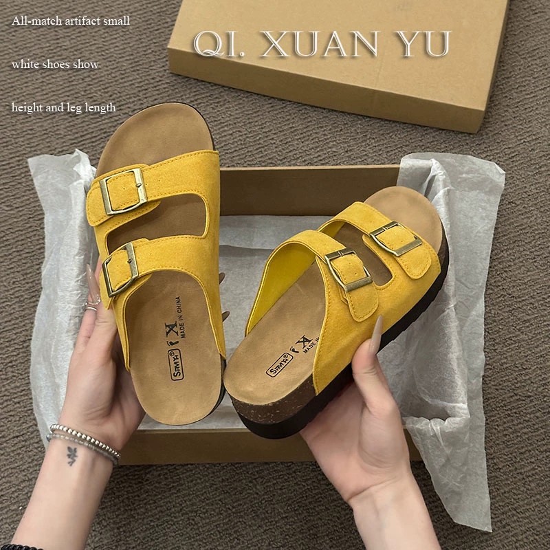 Fashionable women's slippers platform