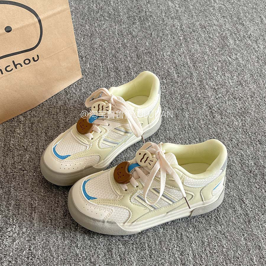 Redonda respirable fondo grueso pequeño pez pequeño zapatos blancos para mujeres 2026 nuevo verano explosivo skate zapatos deportivos casuales