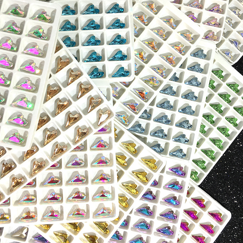 Popular online popular pointed-bottom special-shaped color boutique small model long crooked peach heart 6 * 10mm nail jewelry nail Diamond