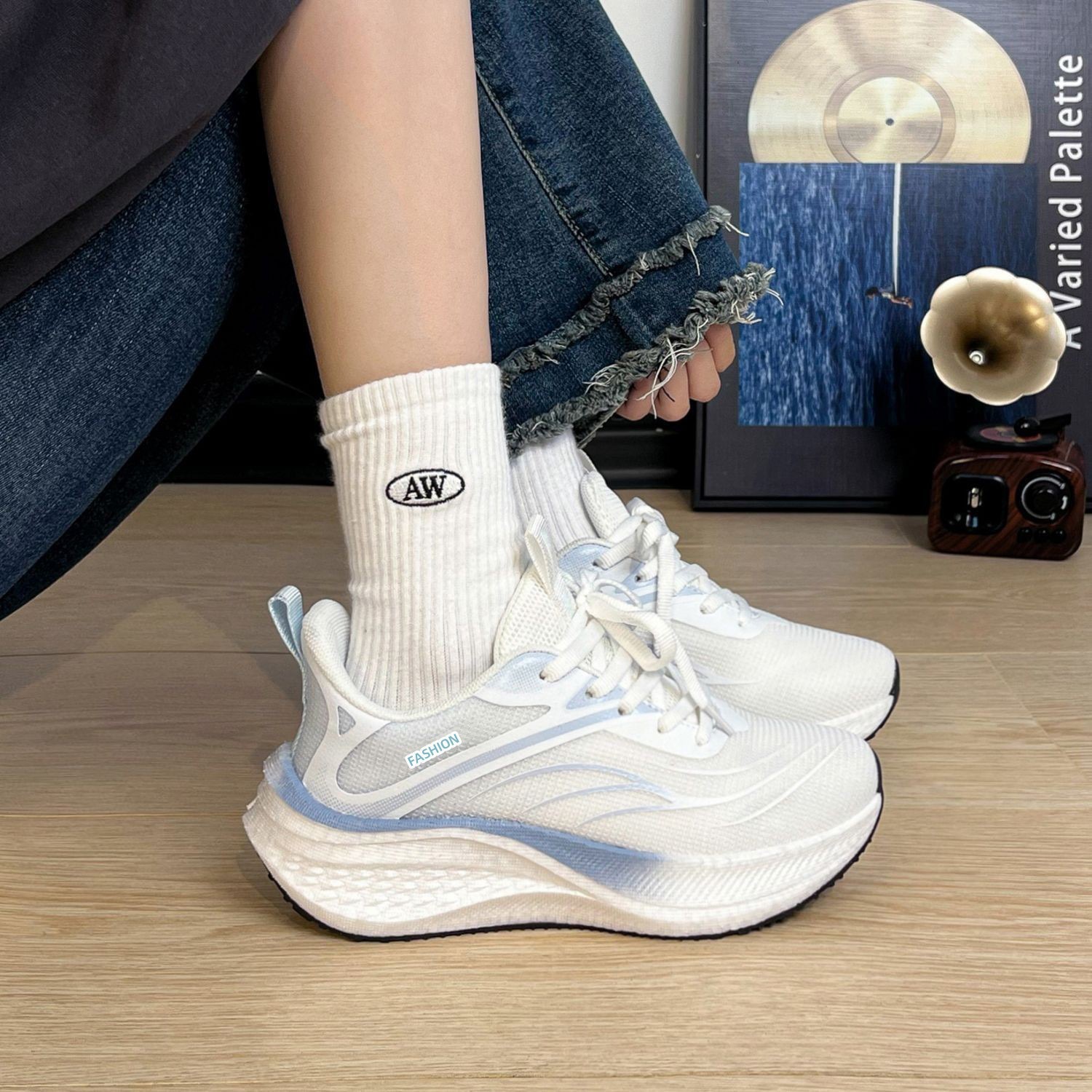 Durable Women's Running 2026 Summer New Model Air Cushion Shock-absorbing Breathable Casual Fashionable Versatile_vogvips.com