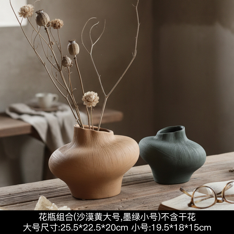 リビングルームの置物は軽くて豪華で高級な雰囲気のお酒棚の装飾品です。