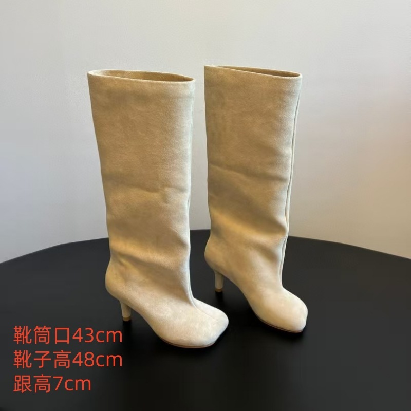 高版25秋新款M6苹果头真皮底反绒磨砂牛皮细高跟宽松长筒时装单靴|undefined