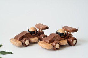 �ں���ľ��ľ��ľ���ģ�͸߶��}�Q���YƷ��ľ���܇��ͯ��߶Y��