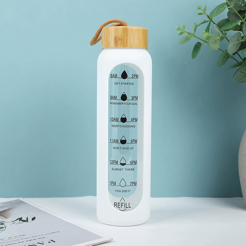 Vaso de vidrio portátil transfronterizo con alto contenido de borosilicato con funda de silicona, taza de agua de vidrio de té portátil para automóvil al aire libre, regalo al por mayor