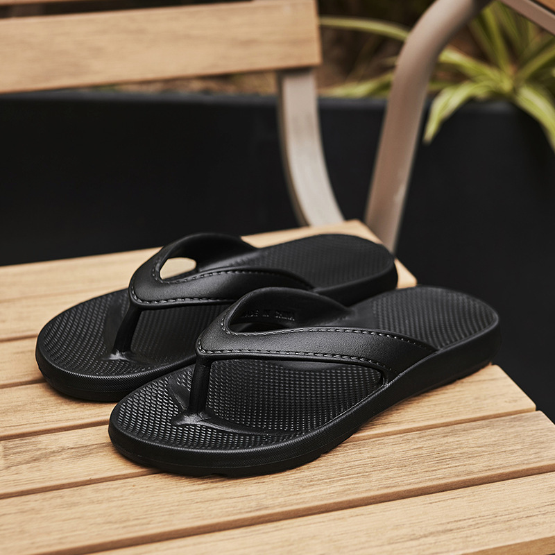 Zapatillas para hombres y mujeres de verano pareja antideslizante clips pies suaves al aire libre sandalinas de playa pareja moda al por mayor