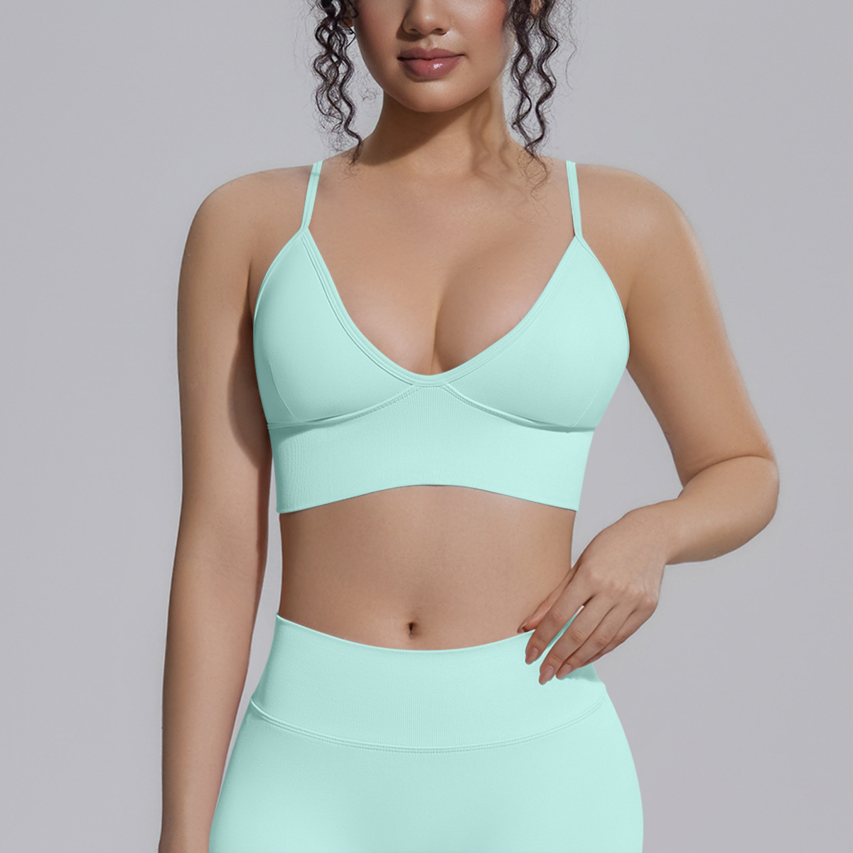 6718 Bra - Verde menta