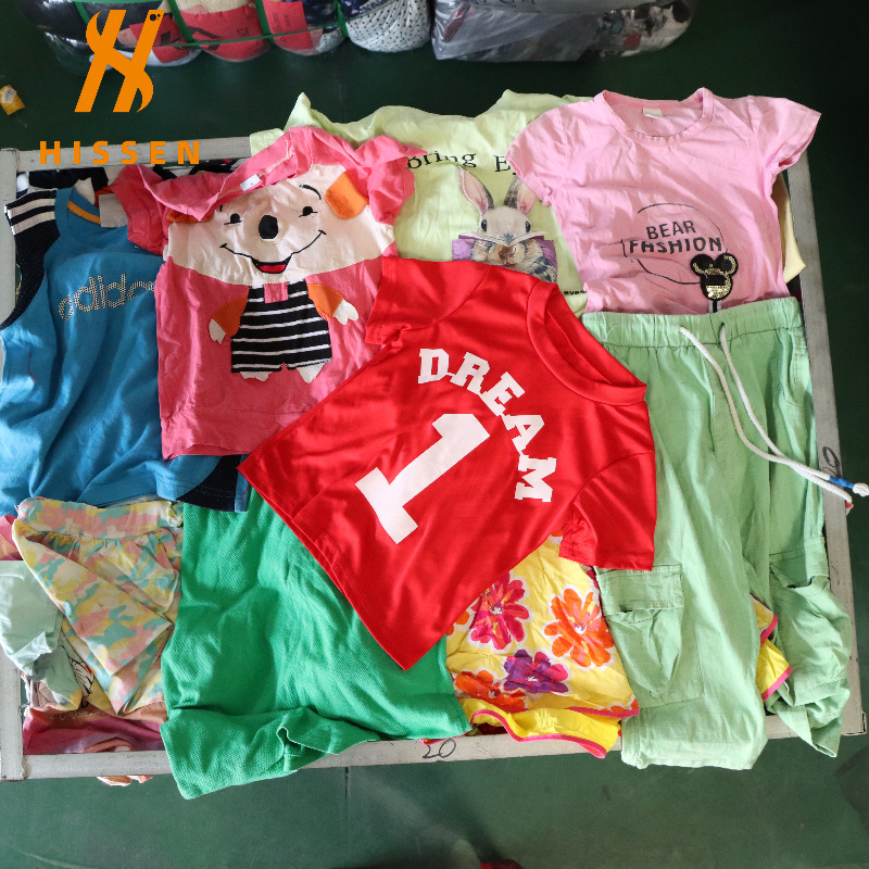 二手服装工厂跨境货源二手童装T恤短裙used kids clothes出口泰国