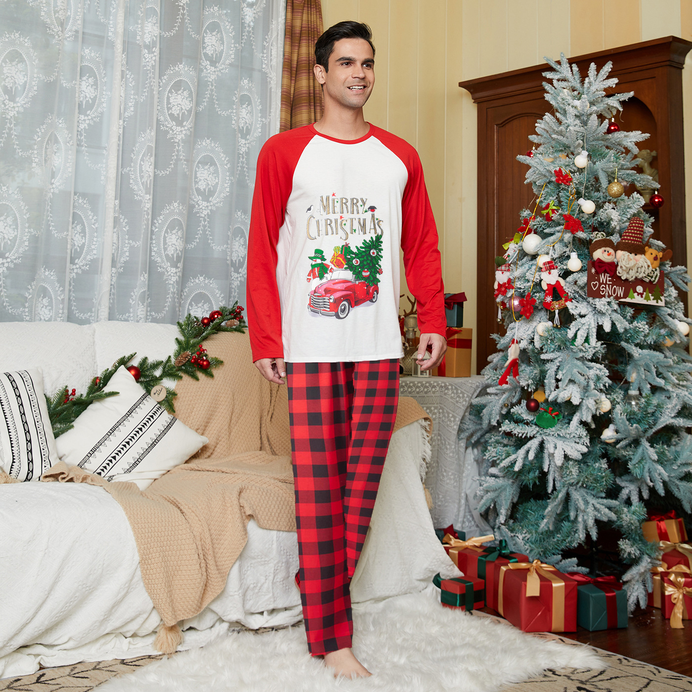 2025 ropa para padres e hijos, hogar completo, familia de tres nuevos trajes navideños, madre e hijo, madre e hija, pijamas de cuatro al por mayor