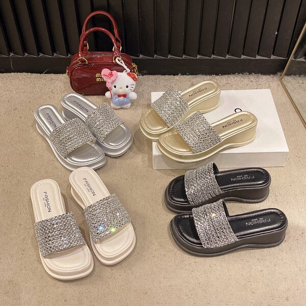 Fashionable sandals with rhinestones with a strap platform wedge…