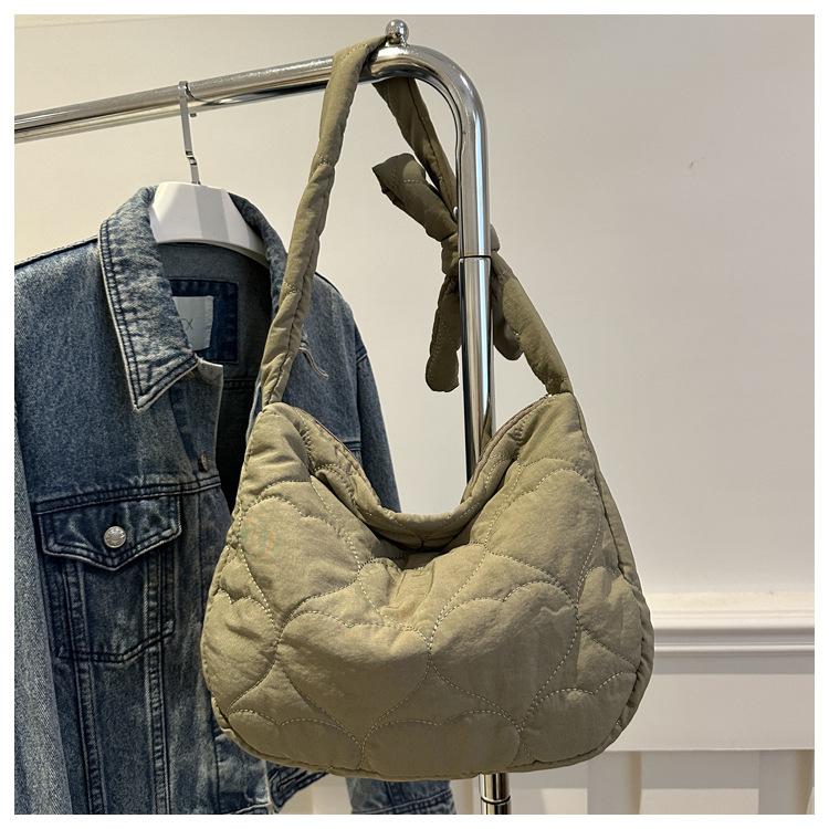 Bolsa de algodón bordada de diamante 2024 otoño y invierno nuevo bolso de bolsas de bolso de hombro casuales bolso de gran capacidad coreano