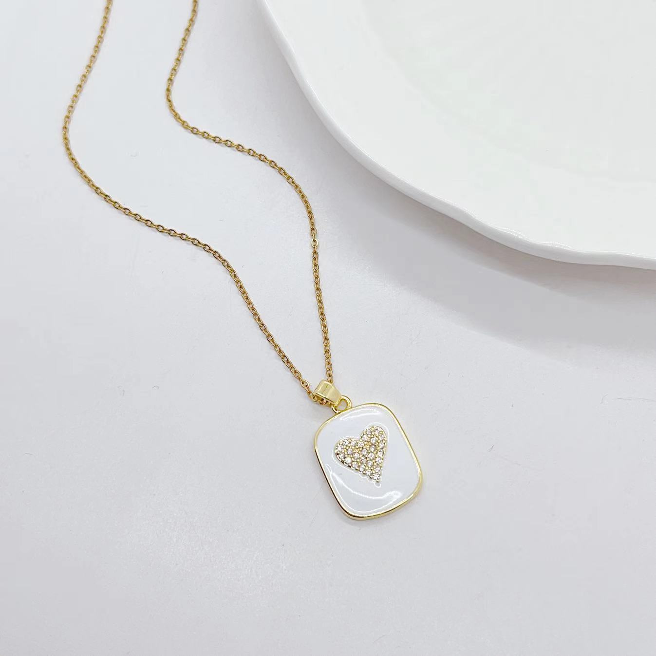 c1e6fcb05efc9afe5f3a19a1367a36