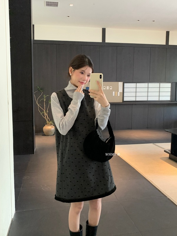 【WOW】miu系甜美植绒蝴蝶结拼接丝绒背心连衣裙(不含内搭 配包包|undefined