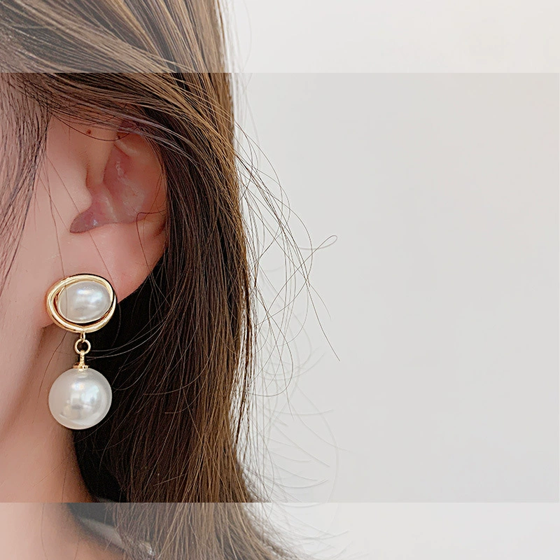 Retro small design earrings from pearl, silver needle, high-quality style, 2022 collection, french style
