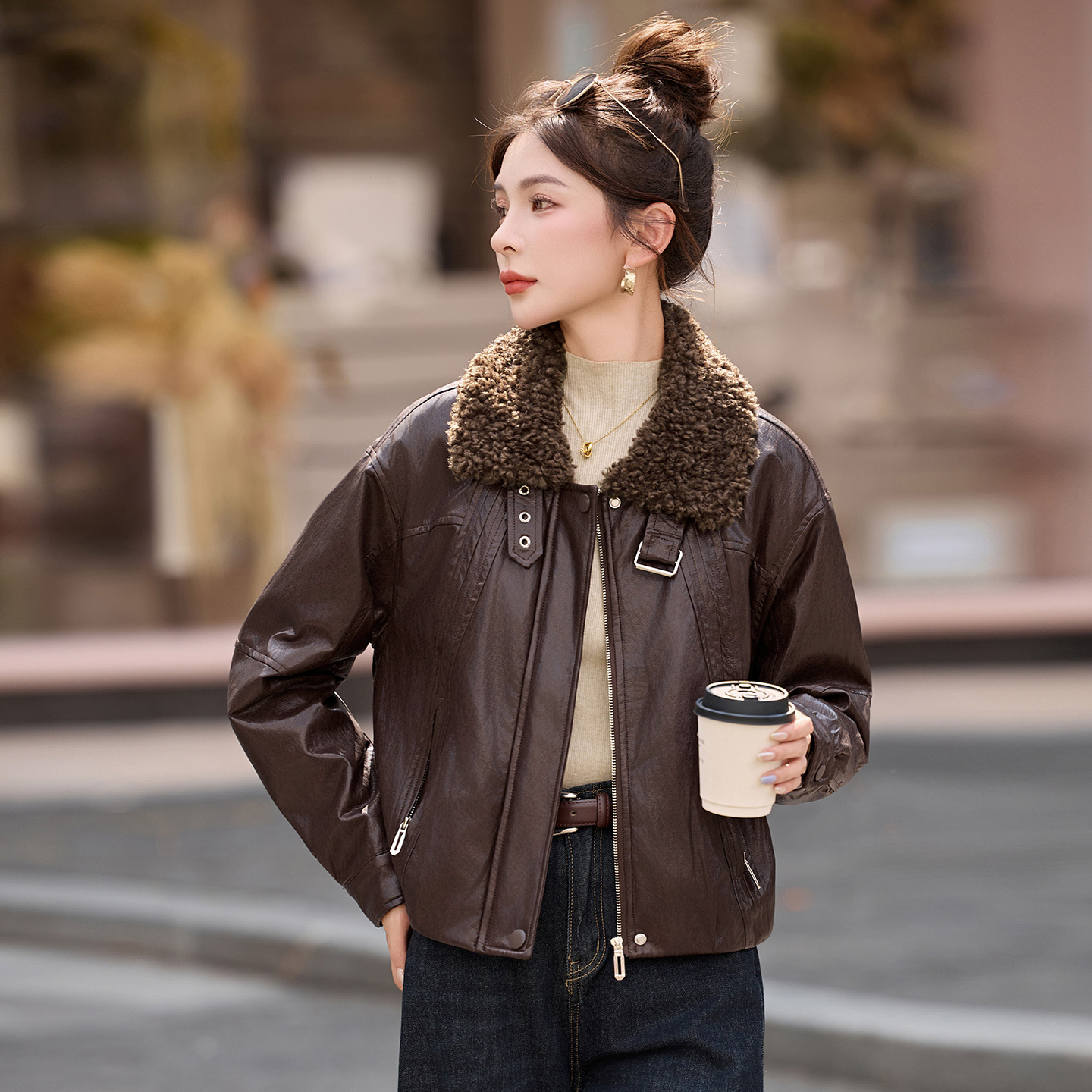 2025 Winter New Imitation Lamb Fur Collar Fleece-Lined Thickeneded Warm Leather Jacket Women's Short Retro Sheepskin Jacket