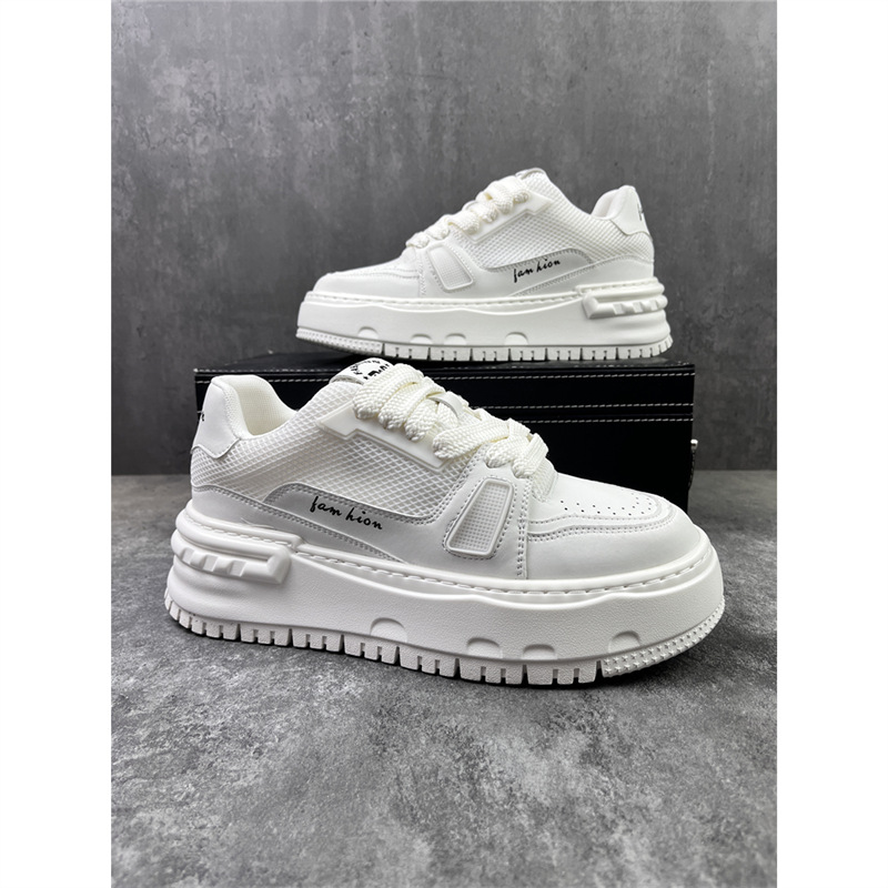European Station Men's Shoes 2025 Spring New Fashionable Thick Sole White Shoes Men's All-match Light Luxury Casual Sneakers