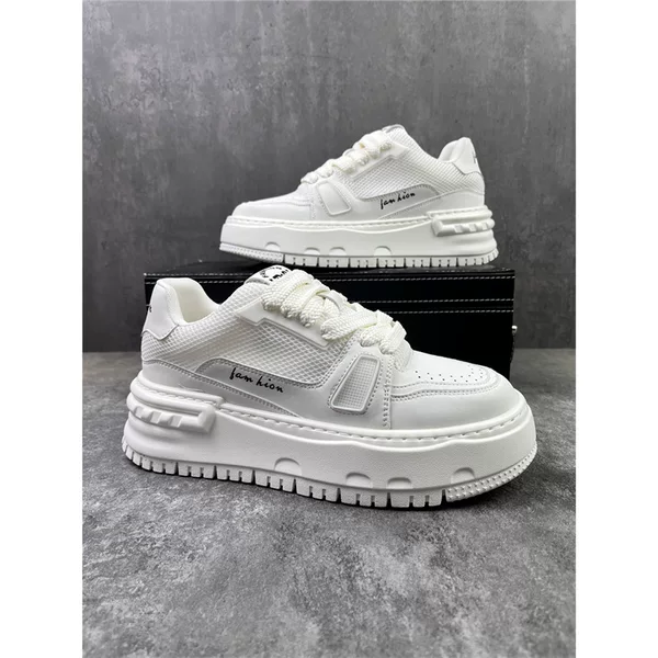 European Station Men's Shoes 2025 Spring New Fashionable Thick Sole White Shoes Men's All-match Light Luxury Casual Sneakers