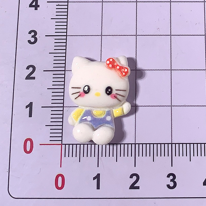 Nuevos accesorios de resina de gato de dibujos animados KT pegamento de crema casero diy clips de pelo para niños botones de zapatos parches de belleza