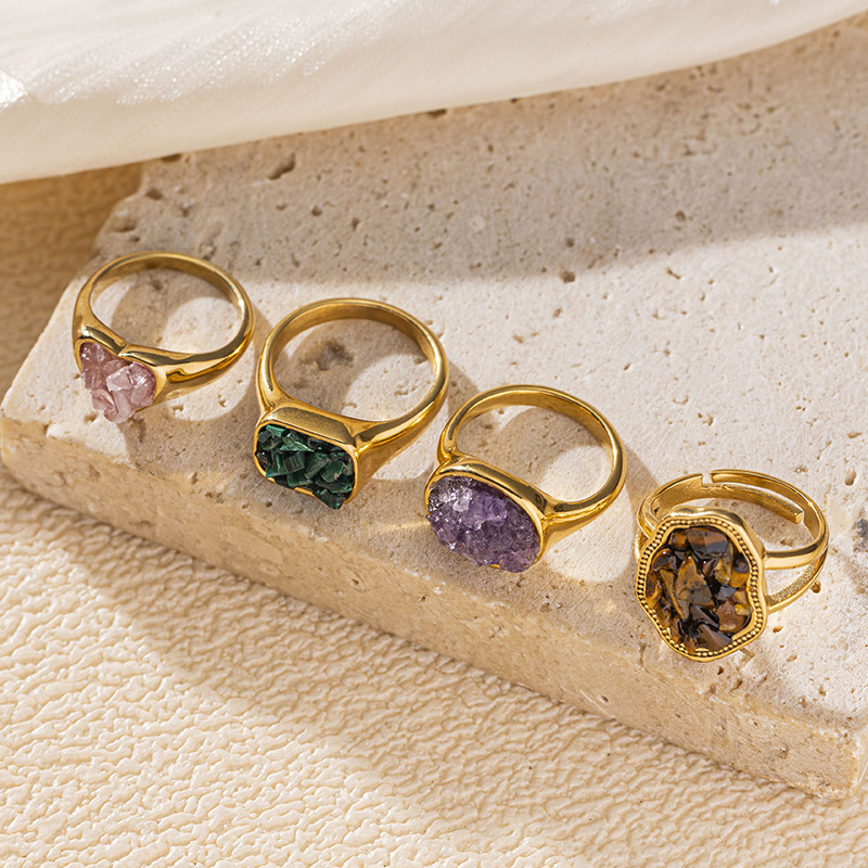 Anillo de acero de titanio de 18 quilates de oro triturado de piedra natural irregular en acero inoxidable de alta calidad joyas de moda transfronterizas