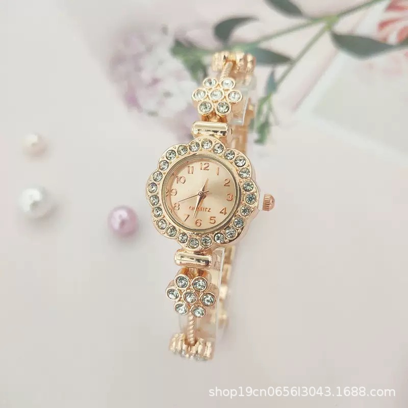 New Flower-Shaped Diamond-Encrusted Watch Cross-Border Bracelet Fashion Watch with Complete Colors Watch Temperament Flower Color Diamond-Encrusted Bracelet Watch